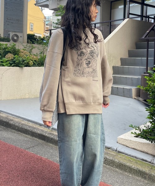 AS KNOW AS plus（アズノゥアズプラス）の「◇DOGプリントスウェットプルオーバー　線画 ワンポイント刺繍 裏起毛（スウェット・レディース・サックスブルー/ベージュ/オートミール・FREE）」の11枚目の写真