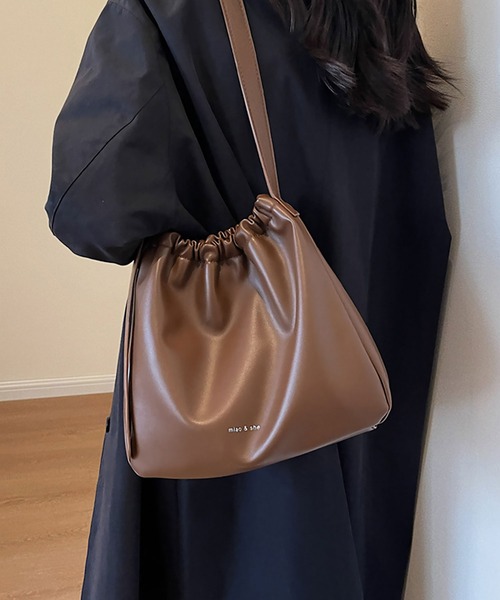 セール】blackdia ocean レザー巾着ショルダーバッグ（ショルダー