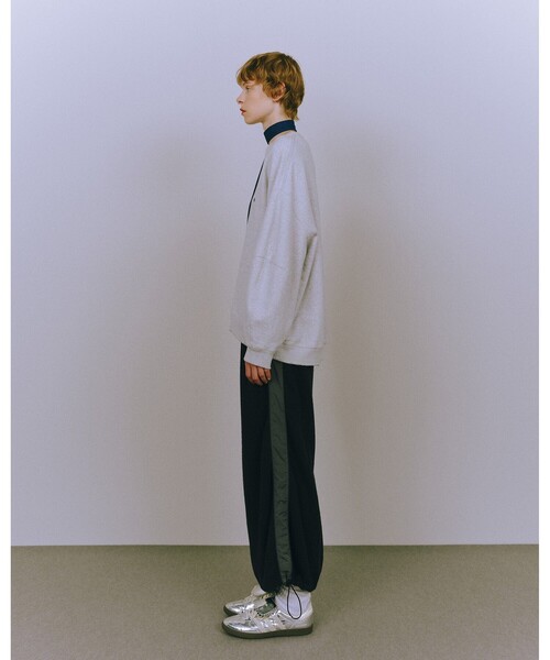 NOUNLESS(ナウンレス)の「【NOUNLESS/ナウンレス】SWEAT DOCKING LINE SKIRT(スカート・レディース・ブラック/グレー・2/1)」の3枚目の写真