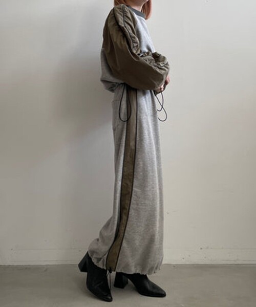NOUNLESS(ナウンレス)の「【NOUNLESS/ナウンレス】SWEAT DOCKING LINE SKIRT(スカート・レディース・ブラック/グレー・2/1)」の14枚目の写真