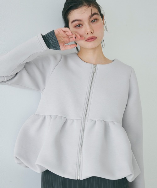 coca(coca)(コカ)の「【WEB限定セール】バウンススウェットバルーンヘムアウター(ブルゾン・レディース・ブラック/ライトグレー・L/M)」の2枚目の写真