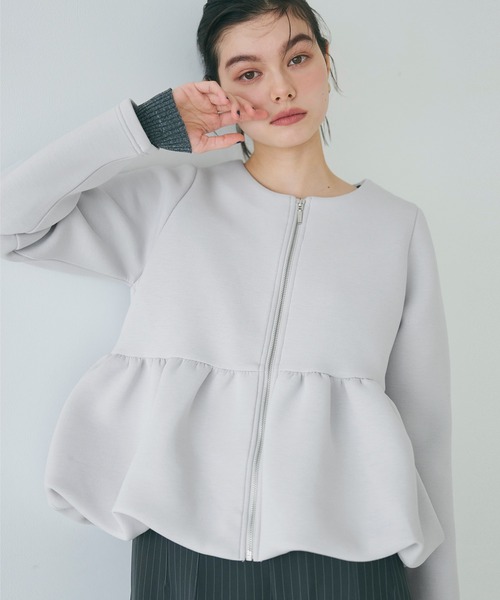 coca(coca)(コカ)の「【WEB限定セール】バウンススウェットバルーンヘムアウター(ブルゾン・レディース・ブラック/ライトグレー・L/M)」の5枚目の写真