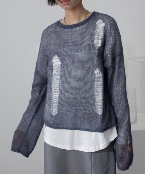 VACANCY(ヴァカンシー)の「ダメージオーバーシアーニット/オーバーTシャツSet/ユニセックス(ニット/セーター・レディース・ブルー/オレンジ/チャコールグレー・FREE)」の5枚目の写真