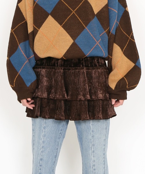 PUNYUS(プニュズ)の「ベロアプリーツティアードミニスカート(スカート・レディース・ブラック/ブラウン・1/2/4/3)」の9枚目の写真