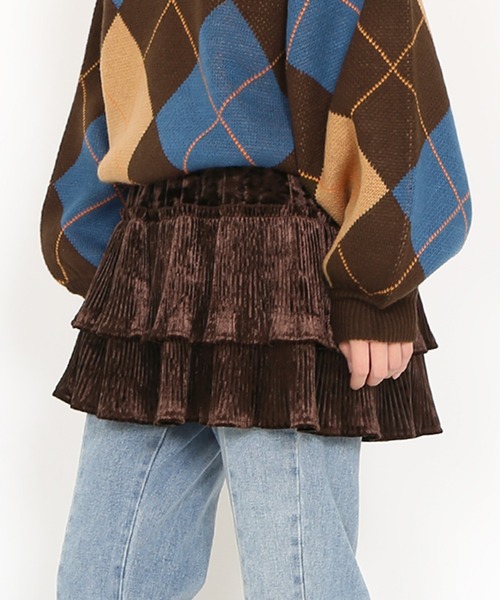 PUNYUS(プニュズ)の「ベロアプリーツティアードミニスカート(スカート・レディース・ブラック/ブラウン・1/2/4/3)」の8枚目の写真