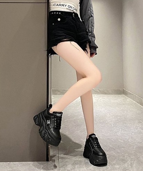 Lace Ladies(レースレディース)の「レザー調 厚底 ボリューム ダッド スニーカー(スニーカー・レディース・ブラック/ホワイト・24.5cm/24cm/23.5cm/23cm/22.5cm)」の8枚目の写真