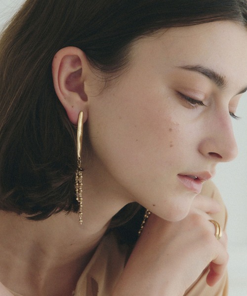 YECCA VECCA（イェッカヴェッカ）の「ボールチェーンメタルイヤリング（イヤリング・レディース・ゴールド/シルバー・FREE）」の2枚目の写真