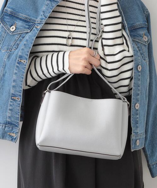SHOO・LA・RUE（シューラルー）の「3層ヨコナガショルダーバッグ（ショルダーバッグ・レディース・シルバー/ナチュラル/ブルー/ブラック・00）」の12枚目の写真