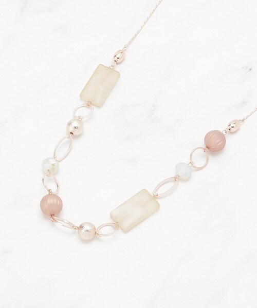 SHOO・LA・RUE(シューラルー)の「アクリルステーションネックレス(ネックレス・レディース・ピンクゴールド/ゴールド/シルバー・00)」の3枚目の写真