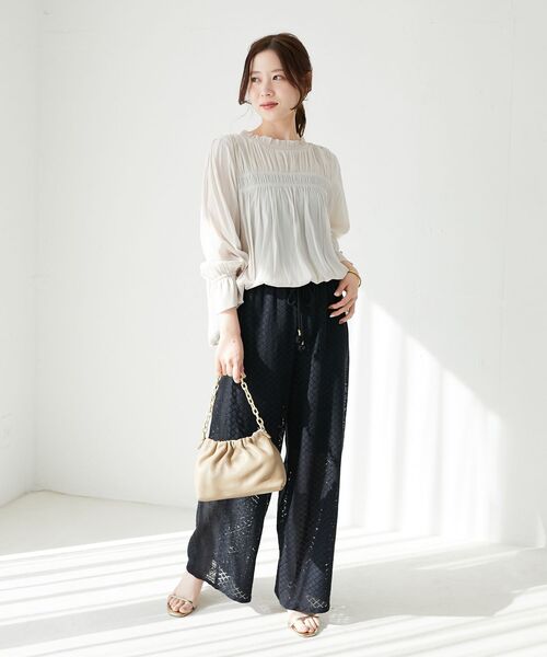 le.coeur blanc(ルクールブラン)の「Fanakaミックスレースパンツ(その他パンツ・レディース・ブラック/オフホワイト・38)」の16枚目の写真