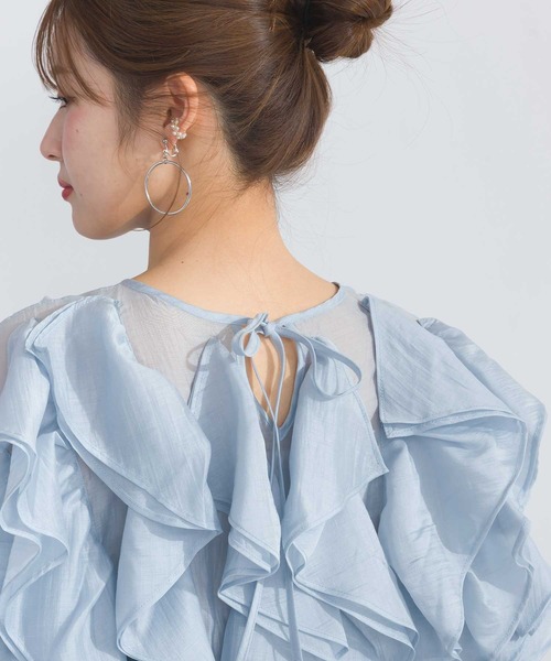 PICCIN PERLA(ピッチンペルラ)の「ラッフルシアーブラウス(シャツ/ブラウス・レディース・オフホワイト/ブラック/サックスブルー/キャメル/チャコールグレー・M)」の13枚目の写真