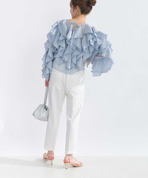 PICCIN PERLA(ピッチンペルラ)の「ラッフルシアーブラウス(シャツ/ブラウス・レディース・オフホワイト/ブラック/サックスブルー/キャメル/チャコールグレー・M)」の11枚目の写真