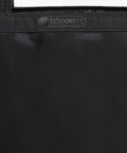 LeSportsac（レスポートサック）の「VERTICAL CITY TOTE アップタウンブラックシャイン/ブラック（トートバッグ・レディース・ブラック・FREE）」の4枚目の写真