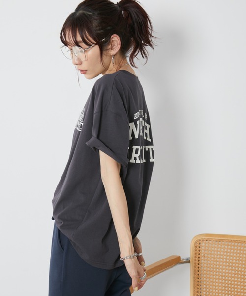 Auntie Rosa Holiday(アンティローザホリデー)の「クラックロゴカレッジT(Tシャツ/カットソー・レディース・チャコールグレー/ナチュラル・FREE)」の5枚目の写真