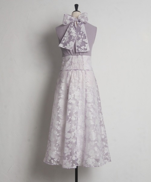 tocco closet（トッコ　クローゼット）の「【ZOZO限定】バックリボンシアーフラワードッキングワンピース（ワンピース・レディース・チャコールグレー/クリアブルー/ラベンダー・M）」の8枚目の写真