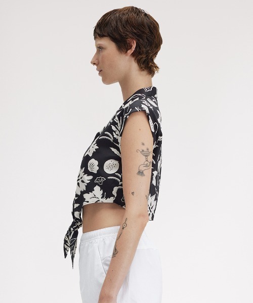 セール】Amy Winehouse Tie-Front Printed Shirt／エイミー