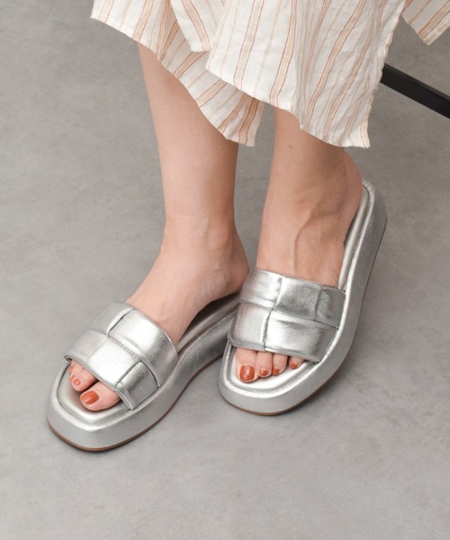 CARRANO（カラーノ）の「【CARRANO】イントレチャートボリュームソールサンダル(652303)（サンダル・レディース・ブラック/アイボリー/シルバー・36/37/38/39）」の3枚目の写真