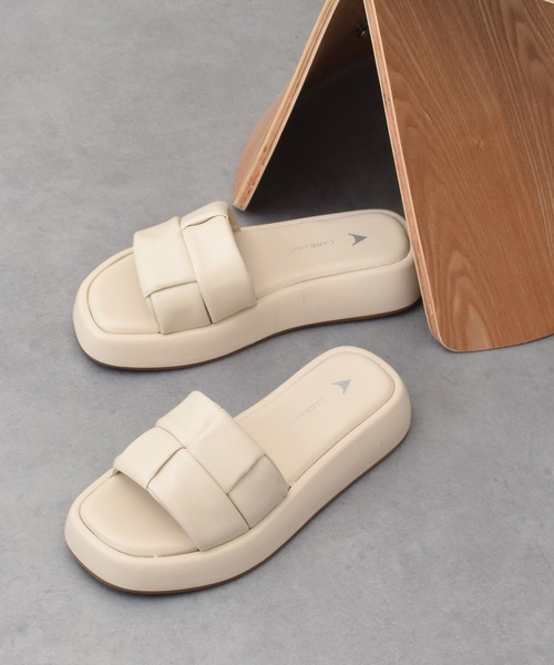 CARRANO（カラーノ）の「【CARRANO】イントレチャートボリュームソールサンダル(652303)（サンダル・レディース・ブラック/アイボリー/シルバー・36/37/38/39）」の2枚目の写真