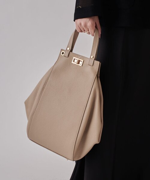 Lui's（ルイス）の「MILLELA FIRENZE スフィアハンドバッグ（ハンドバッグ・レディース・ベージュ/ブラック・FREE）」の7枚目の写真