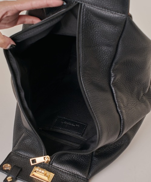 Lui's（ルイス）の「MILLELA FIRENZE スフィアハンドバッグ（ハンドバッグ・レディース・ベージュ/ブラック・FREE）」の11枚目の写真