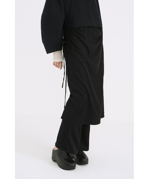 CLANE（クラネ）の「CLANE PANTS LAYRED SIDE SHIRRING SKIRT 18109-6032（その他パンツ・レディース・ブラック/ベージュ・1）」の7枚目の写真