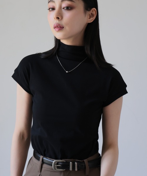 Ulysses(ユリシス)の「ハイネックTシャツ(Tシャツ/カットソー・レディース・ベージュ/ブラック・M/L)」の12枚目の写真