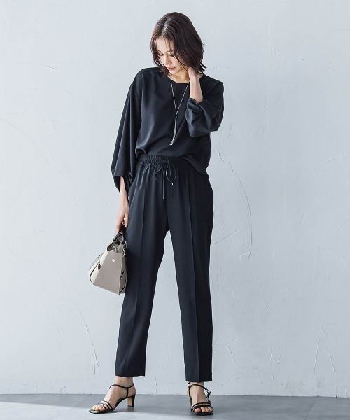 LAUTREAMONT(ロートレアモン)の「キレイ×リラックス アムンゼンテーパードパンツ≪洗濯機で洗える≫(スラックス・レディース・ベージュ/ブラック/チャコールグレー/ライトブルー・7号/9号/11号)」の18枚目の写真
