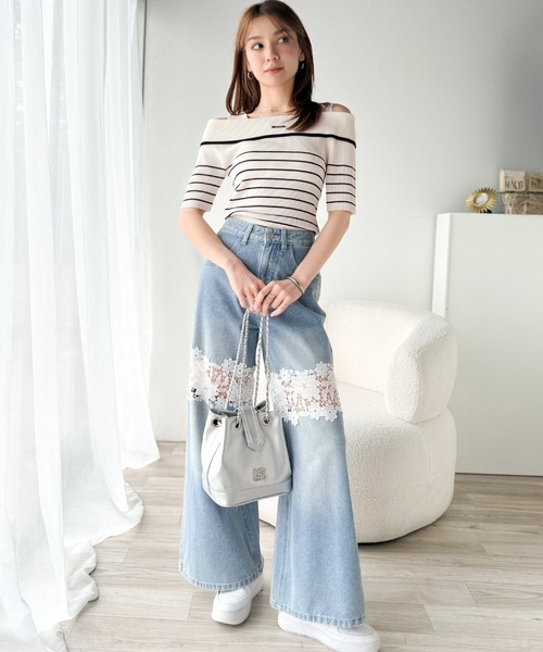 mily bilet(ミウィビレット)の「【mily bilet】あざと肌見せに”きゅんっ”。プレート使いオフショルニット(半袖)(ニット/セーター・レディース・オフホワイト/ホワイト系その他/ネイビー系・X-LARGE/LARGE/MEDIUM/SMALL)」の22枚目の写真