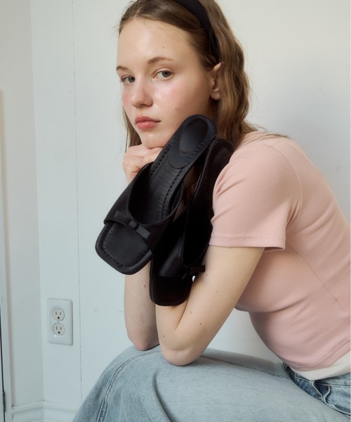 Birthday room（バースデイルーム）の「スクエアリボンミュールサンダル/square mule sandal（サンダル・レディース・シルバー/ピンク/ブラック・SMALL/MEDIUM/LARGE）」の4枚目の写真