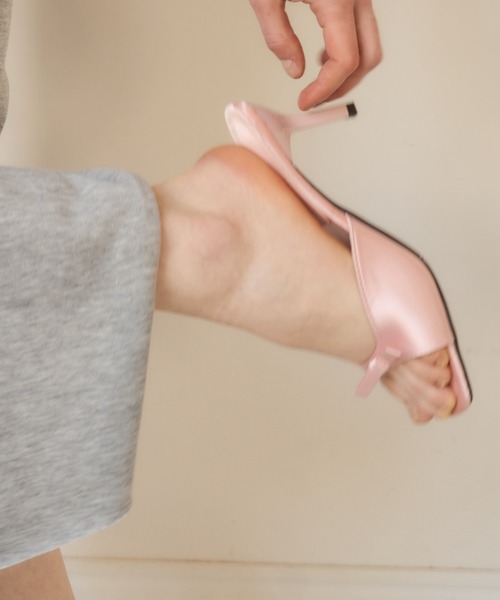 Birthday room（バースデイルーム）の「スクエアリボンミュールサンダル/square mule sandal（サンダル・レディース・シルバー/ピンク/ブラック・SMALL/MEDIUM/LARGE）」の19枚目の写真