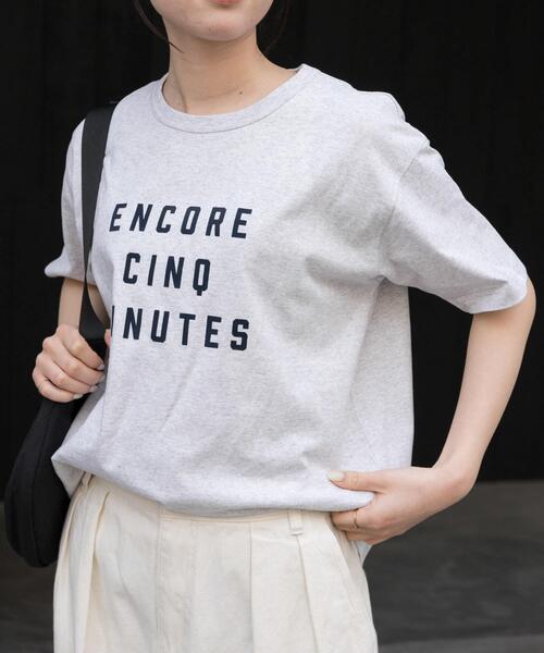 FORK&SPOON(フォークアンドスプーン)の「FORK&SPOON フロッキーロゴTシャツ(Tシャツ/カットソー・レディース・グレー系その他/アイボリー/スミクロ/オフホワイト・1)」の4枚目の写真