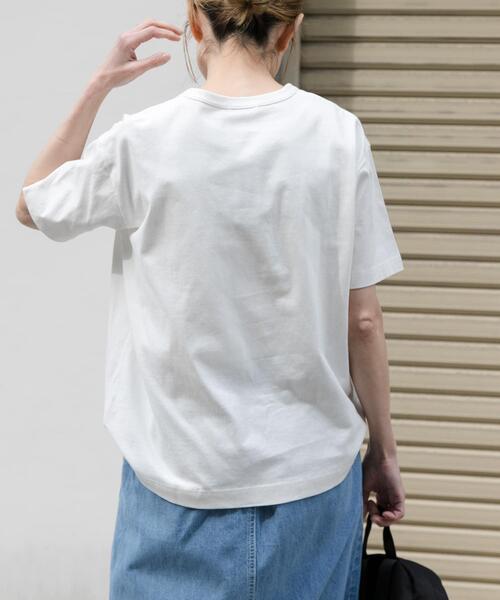 FORK&SPOON(フォークアンドスプーン)の「FORK&SPOON フロッキーロゴTシャツ(Tシャツ/カットソー・レディース・グレー系その他/アイボリー/スミクロ/オフホワイト・1)」の9枚目の写真