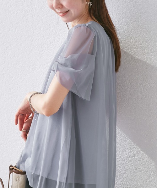 ROPE' PICNIC(ロペピクニック)の「Cutee チュールドッキングツイストスリーブトップス/リンクコーデ(Tシャツ/カットソー・レディース・ブラック/ライトグリーン/ホワイト/ブルー系その他4/ブルー系その他5・38)」の2枚目の写真