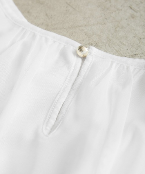 ROPE' PICNIC(ロペピクニック)の「Cutee チュールドッキングツイストスリーブトップス/リンクコーデ(Tシャツ/カットソー・レディース・ブラック/ライトグリーン/ホワイト/ブルー系その他4/ブルー系その他5・38)」の10枚目の写真