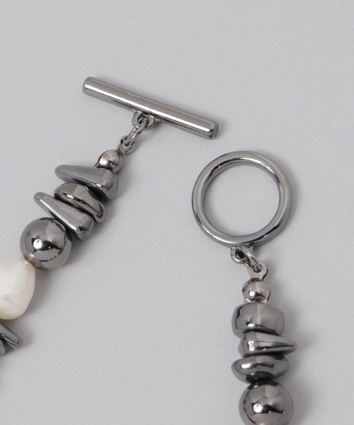 JEANASIS(ジーナシス)の「タンスイパールチャームブレス/414124(ブレスレット・レディース・シルバー/ブラック/シルバー系その他・FREE)」の5枚目の写真