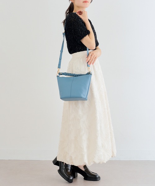 MIAN （ミアン）の「【MIAN】メッシュハンドル 2wayバッグ ショルダー付 フェイクレザー バケツバッグ / 2251-297-1（ショルダーバッグ・レディース・ブラック/ブルー/アイボリー・FREE）」の6枚目の写真