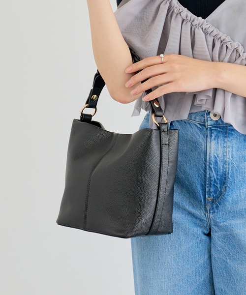 MIAN （ミアン）の「【MIAN】メッシュハンドル 2wayバッグ ショルダー付 フェイクレザー バケツバッグ / 2251-297-1（ショルダーバッグ・レディース・ブラック/ブルー/アイボリー・FREE）」の21枚目の写真