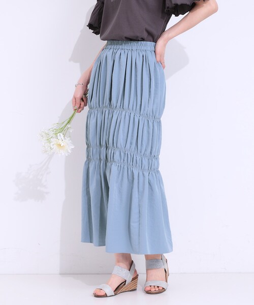 Cutie Blonde(キューティーブロンド)の「【S-LL】コーデが華やかに シャーリングデザインスカート(スカート・レディース・ライトブルー/ブラック/ホワイト・01/02/03/04)」の3枚目の写真