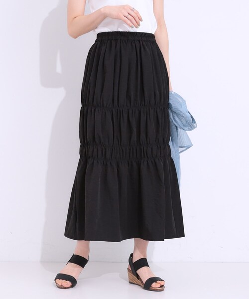 Cutie Blonde(キューティーブロンド)の「【S-LL】コーデが華やかに シャーリングデザインスカート(スカート・レディース・ライトブルー/ブラック/ホワイト・01/02/03/04)」の2枚目の写真