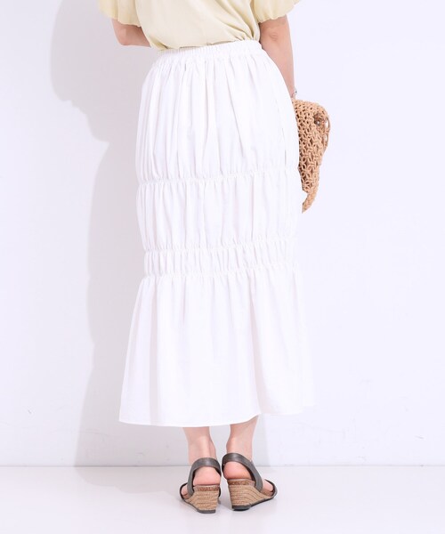 Cutie Blonde(キューティーブロンド)の「【S-LL】コーデが華やかに シャーリングデザインスカート(スカート・レディース・ライトブルー/ブラック/ホワイト・01/02/03/04)」の5枚目の写真