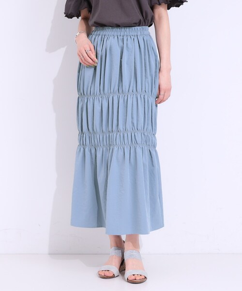 Cutie Blonde(キューティーブロンド)の「【S-LL】コーデが華やかに シャーリングデザインスカート(スカート・レディース・ライトブルー/ブラック/ホワイト・01/02/03/04)」の12枚目の写真
