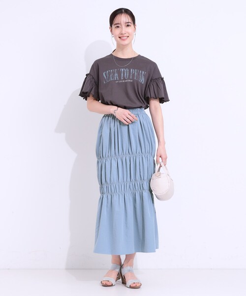 Cutie Blonde(キューティーブロンド)の「【S-LL】コーデが華やかに シャーリングデザインスカート(スカート・レディース・ライトブルー/ブラック/ホワイト・01/02/03/04)」の14枚目の写真