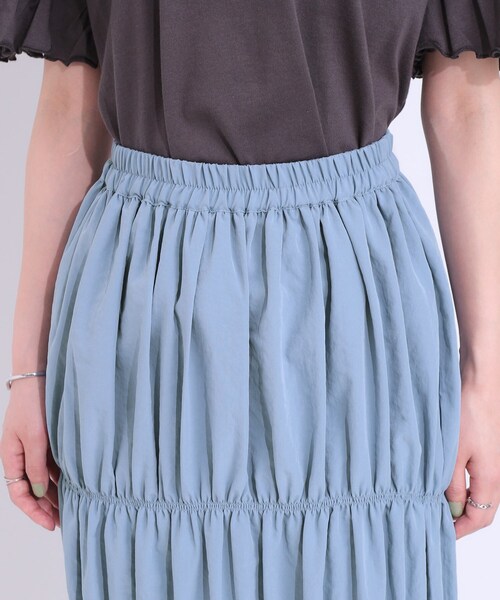 Cutie Blonde(キューティーブロンド)の「【S-LL】コーデが華やかに シャーリングデザインスカート(スカート・レディース・ライトブルー/ブラック/ホワイト・01/02/03/04)」の19枚目の写真