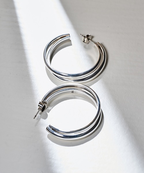 PHILIPPE AUDIBERT（フィリップ オーディベール）の「【PHILIPPE AUDIBERT】 フープピアス earring L brass silver plated BO6645:AR（ピアス（両耳用）・レディース・シルバー・FREE）」の2枚目の写真