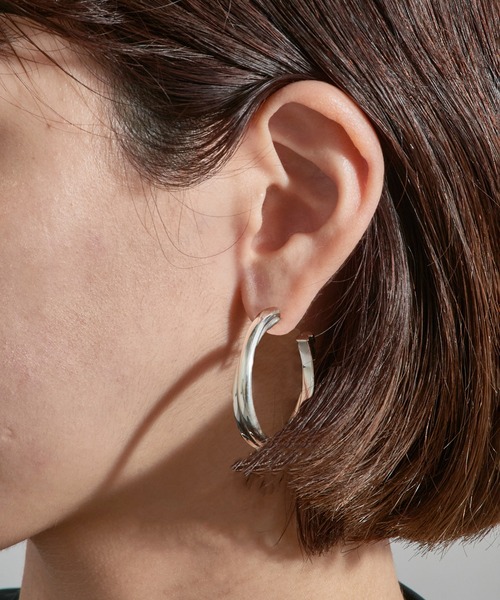 PHILIPPE AUDIBERT（フィリップ オーディベール）の「【PHILIPPE AUDIBERT】 フープピアス earring L brass silver plated BO6645:AR（ピアス（両耳用）・レディース・シルバー・FREE）」の3枚目の写真