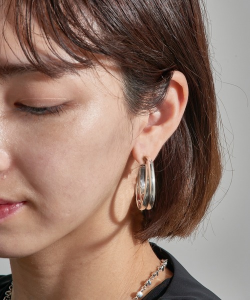 PHILIPPE AUDIBERT（フィリップ オーディベール）の「【PHILIPPE AUDIBERT】 フープピアス earring L brass silver plated BO6645:AR（ピアス（両耳用）・レディース・シルバー・FREE）」の4枚目の写真