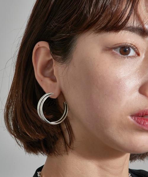 PHILIPPE AUDIBERT（フィリップ オーディベール）の「【PHILIPPE AUDIBERT】 フープピアス earring L brass silver plated BO6645:AR（ピアス（両耳用）・レディース・シルバー・FREE）」の5枚目の写真