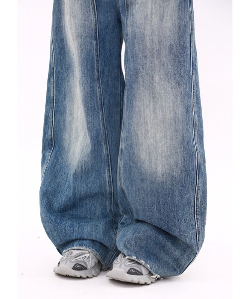 B'day（ビーデイ）の「【 B'day / ビーデー 】バルーンワイドデニムパンツ（デニムパンツ・レディース・ブルー・SMALL/MEDIUM/X-LARGE/LARGE）」の5枚目の写真