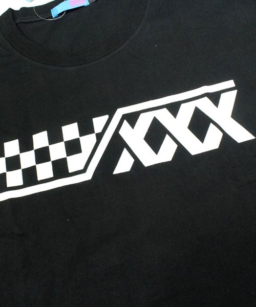 CHEER(チアー)の「チェッカーフラッグXXXバックロゴBIGTEE(Tシャツ/カットソー・レディース・ホワイト×ブラック/ブラック×ホワイト・M/L/S)」の7枚目の写真