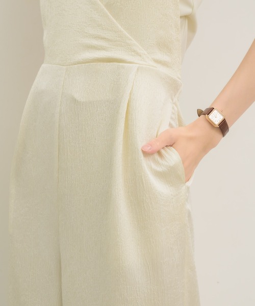 NEUNA（ヌナ）の「カシュクールサテンサロペット（サロペット/オーバーオール・レディース・アイボリー/ミント/ブラック・FREE）」の12枚目の写真